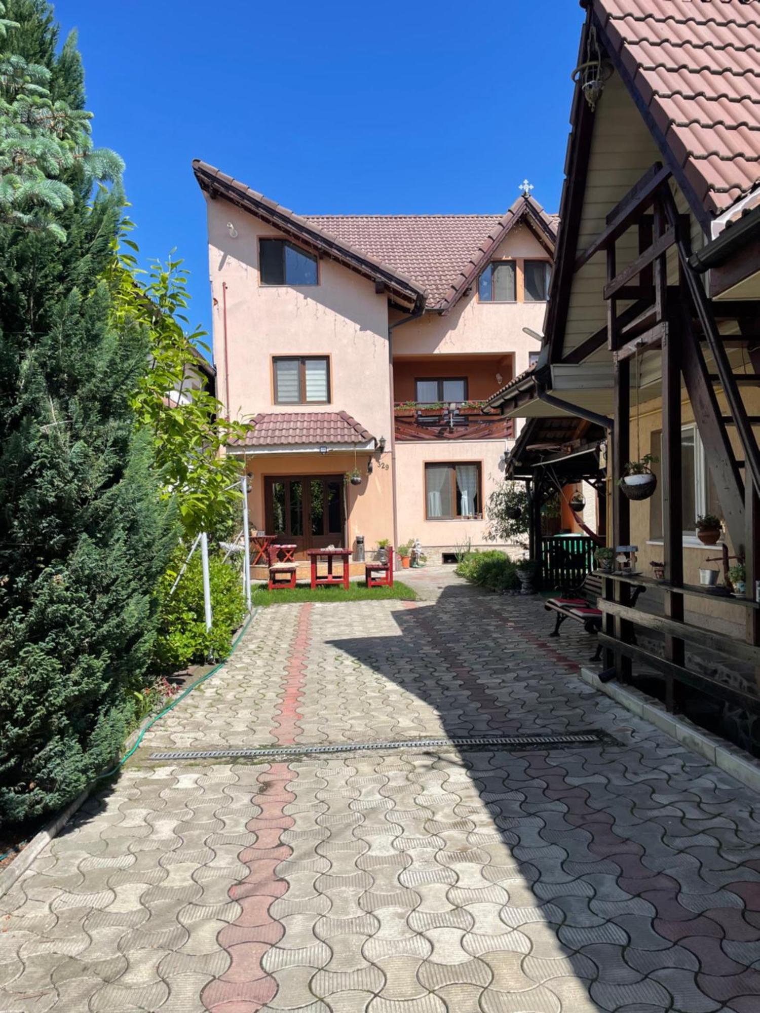 Apartament Casa Nicoladis Zărneşti Zewnętrze zdjęcie